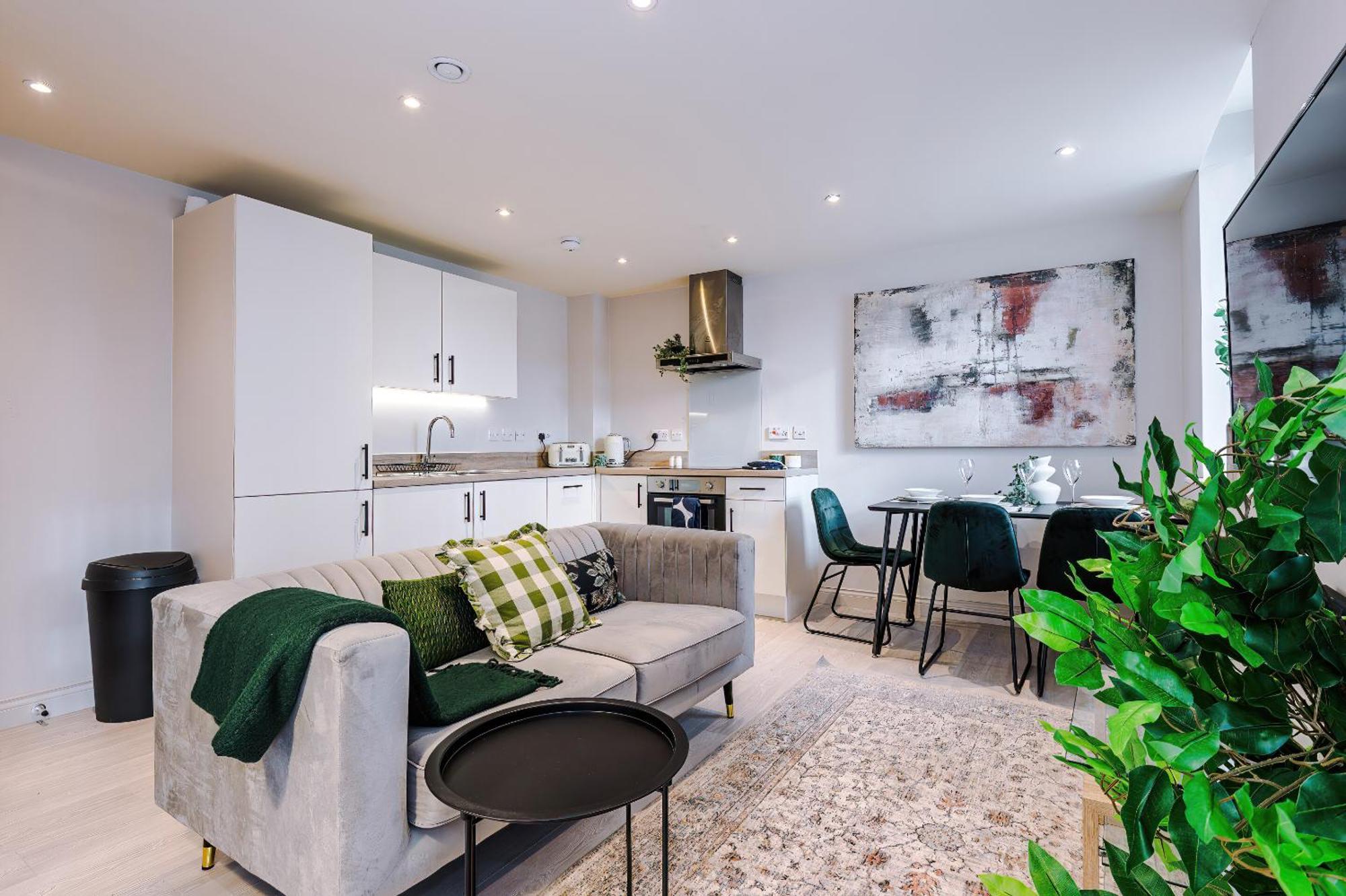 King Bed Premium * Leeds (West Yorkshire)